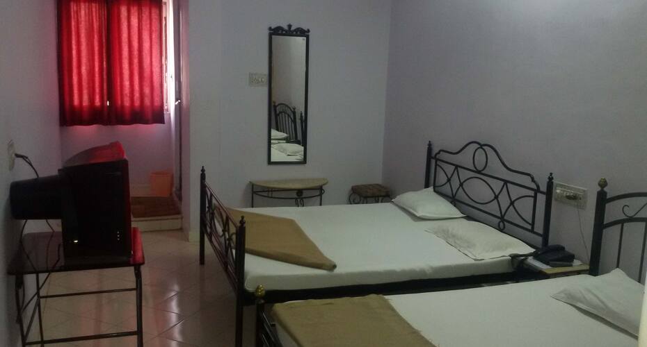 Hotel Shikhar Palace, Junagadh 4